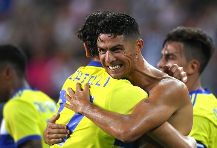 Ronaldo làm thay công việc của Allegri trong trận hòa Udinese