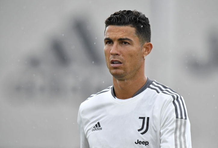 Ronaldo bất ngờ bỏ dở buổi tập của Juventus