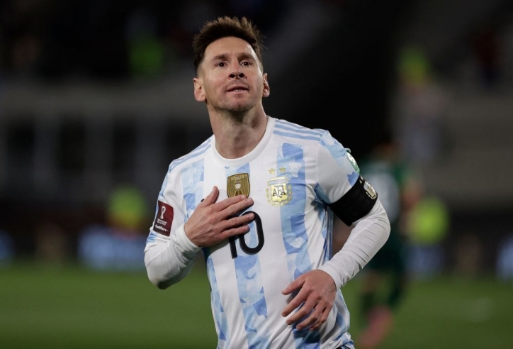 Messi vượt qua kỷ lục lịch sử của 'Vua bóng đá' Pele