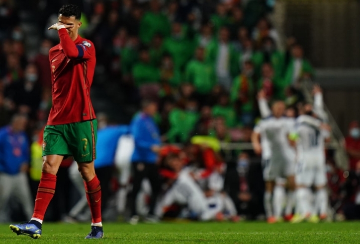 Ronaldo sẽ không được dự World Cup 2022 vì bị trọng tài xử ép?