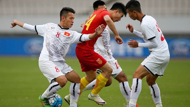 Cầu thủ Trung Quốc sợ gặp 'tử thần' vì tham vọng dự World Cup