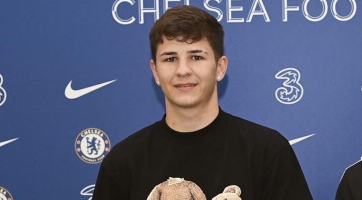 Cầu thủ từng ăn tập ở Chelsea tha thiết khoác áo ĐT Thái Lan