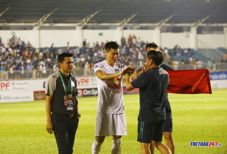 Cầu thủ Hàn Quốc: 'Tôi mới biết HAGL rất nổi tiếng ở Việt Nam'