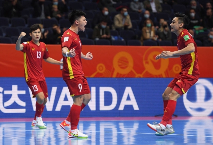 Đắc Huy ghi bàn thắng lịch sử của ĐT Việt Nam tại vòng 1/8 Futsal World Cup