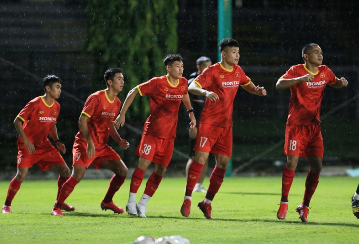Sao Hà Nội FC tỏa sáng, U22 Việt Nam hòa nhọc đại diện Trung Á