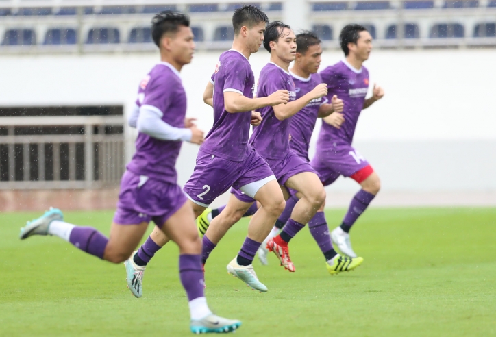 Lịch thi đấu bóng đá hôm nay 06/12: ĐT Việt Nam ra quân tại AFF Cup