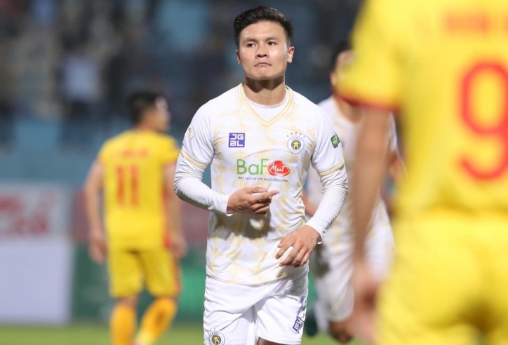 Quang Hải xin bầu Hiển sang châu Âu, chưa đá trận cuối ở Hà Nội FC