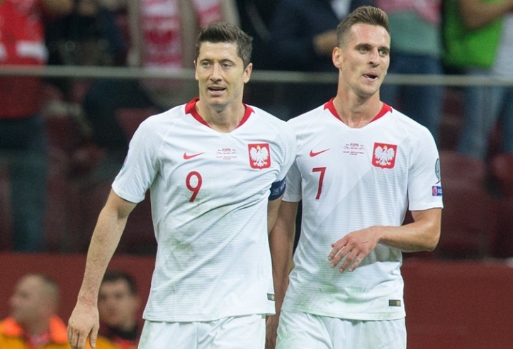 NÓNG: Juventus chốt ‘máy săn bàn’ Ba Lan, MU và Tottenham hưởng lợi?
