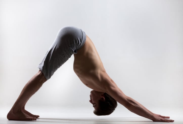 7 tư thế Yoga giúp ngăn ngừa rụng tóc tránh hói đầu