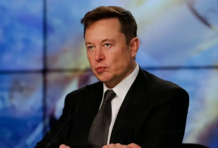 Elon Musk bị khán giả la ó khi xuất hiện tại giải đấu VALORANT