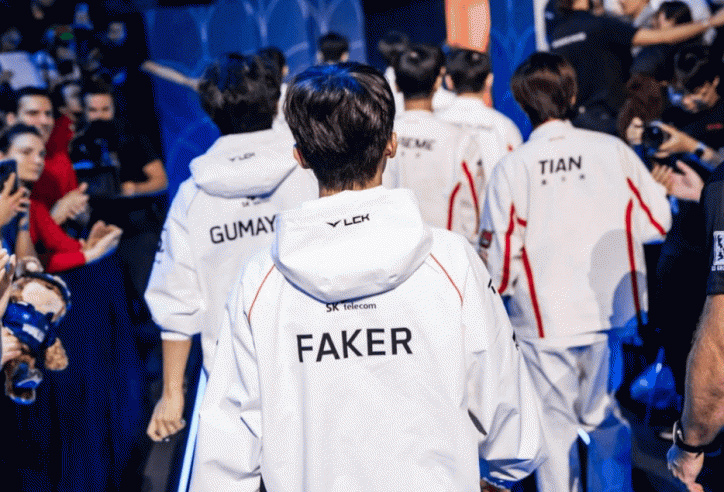 Faker khiến Riot 'méo mặt' vì hành động đặc biệt