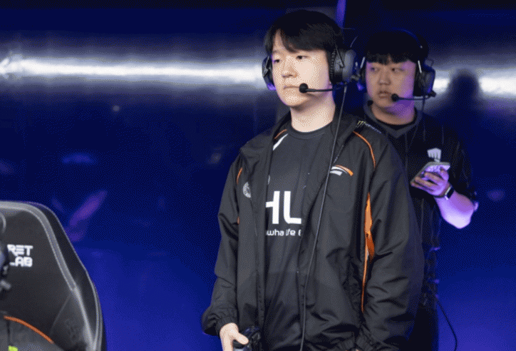 Thua T1, HLV HLE ngay lập tức đổ lỗi do meta