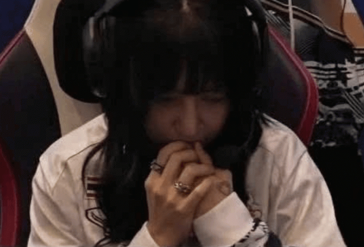 Loạt hình ảnh lột tẩy chiêu trò gian lận của VĐV Thái Lan