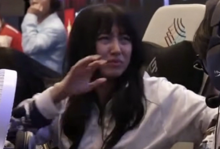 Hơn cả ảo thuật, VĐV Liên Quân Mobile Thái Lan gian lận trước mặt trọng tài