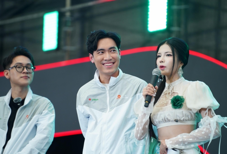 CĐV đồng loạt phản ứng khi Việt Nam thắng T1