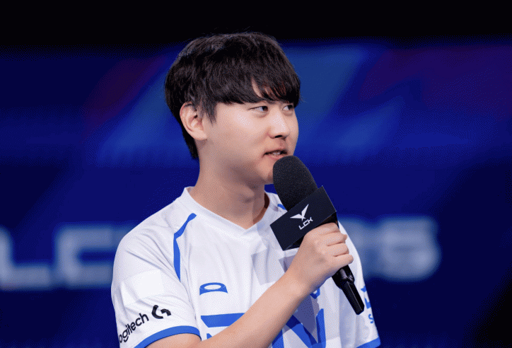 Pyosik: 'Chạm đáy rồi, tôi chỉ muốn quay lại CKTG'