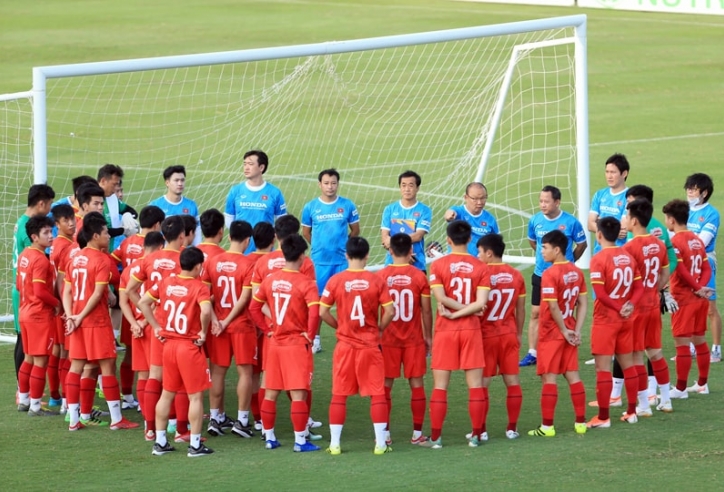 ĐT Việt Nam loại 2 cầu thủ trước trận gặp Ả Rập Xê Út