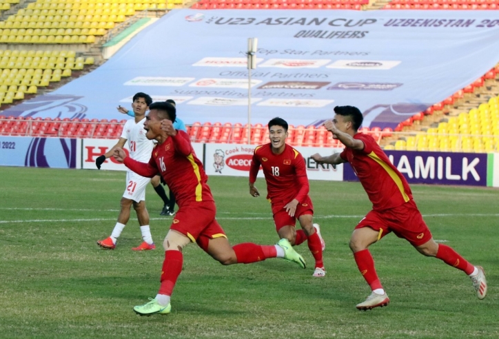 U23 Việt Nam được CĐV Trung Á 'đội ơn' sau trận thắng Myanmar