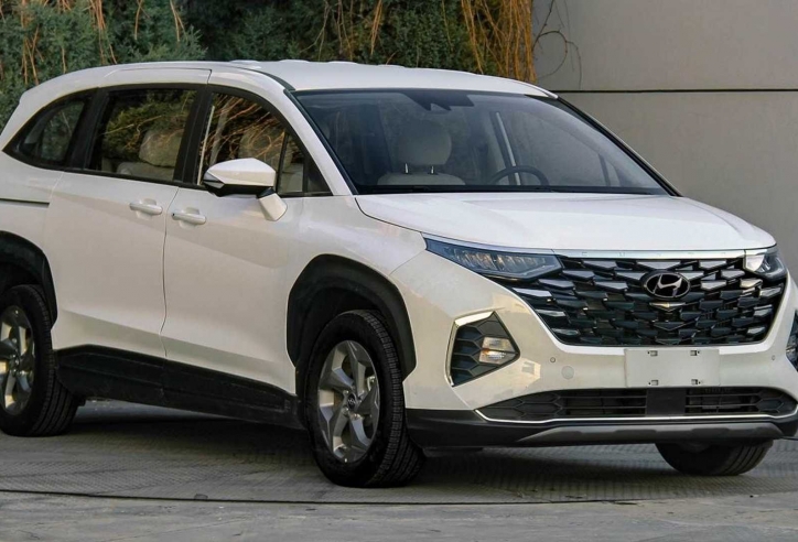 MPV thiết kế cực đẹp, giá siêu rẻ của Hyundai ra mắt, đe nẹt Xpander