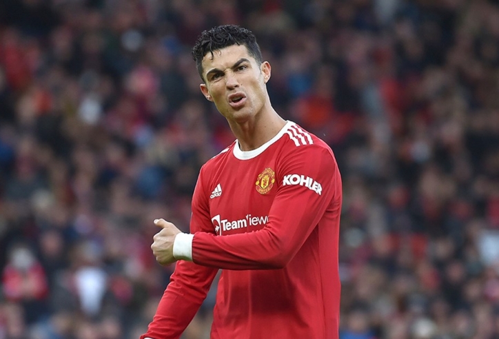 Ronaldo khiến NHM trầm trồ vì hành động đúng chất siêu sao của mình