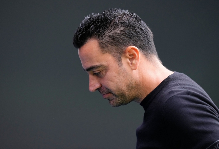 Barca trao cho Xavi cơ hội cuối, được phép bỏ đấu trường C1