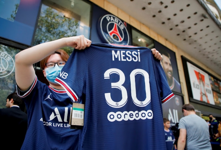 Người hâm mộ 'nhớ nhung' Messi trong ngày PSG lần đầu biết mùi thất bại