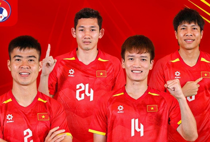 HLV Kim Sang Sik chốt 26 cầu thủ đấu Man Utd