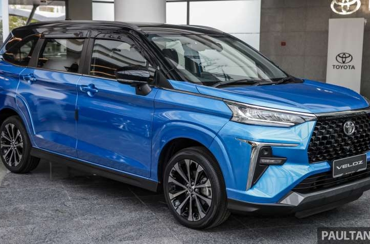 Toyota Veloz 2022 ra mắt: giá chỉ 493 triệu đồng, nhiều trang bị đấu Xpander