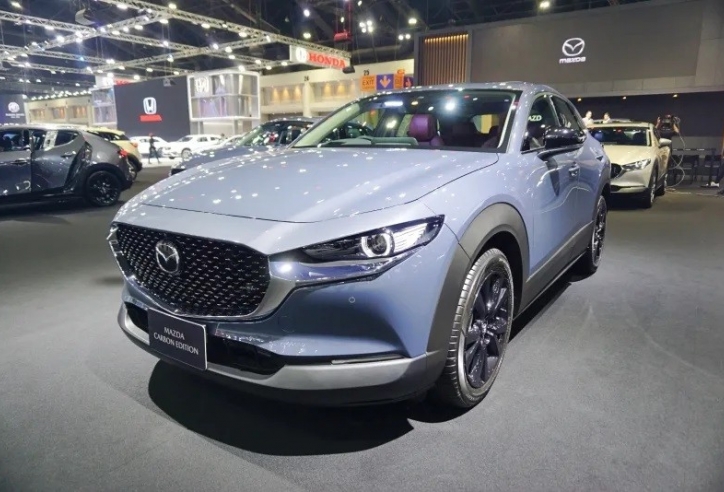 Ảnh thực tế Mazda CX-30 Carbon Edition mới ra mắt, giá từ 821 triệu đồng