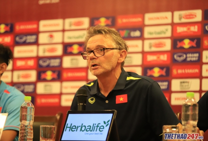 HLV Troussier: 'Có 10-15 cầu thủ U23 đủ sức cạnh tranh ở ĐTQG'