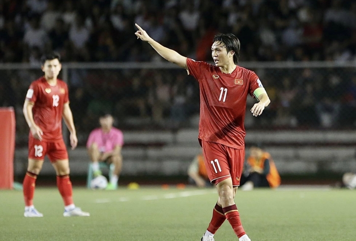 ‘Cơn bão chấn thương’ tại ĐT Việt Nam tìm đến Tuấn Anh, HLV Troussier lo lắng