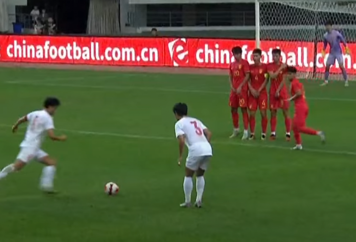 Trực tiếp U19 Việt Nam 0-1 U19 Trung Quốc: Nỗ lực dồn lên
