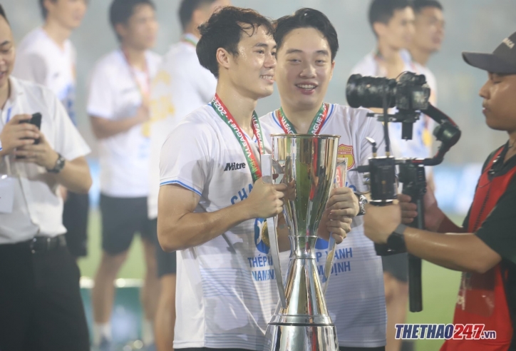 Vô địch V-League, Văn Toàn kể hành động bất ngờ với Công Phượng