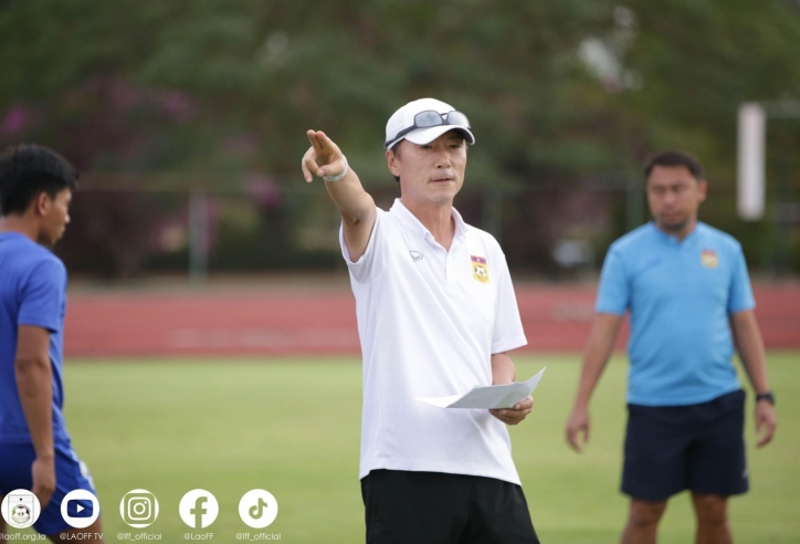 HLV ĐT Lào: 'May quá đội tôi không phải đối đầu Xuân Son'