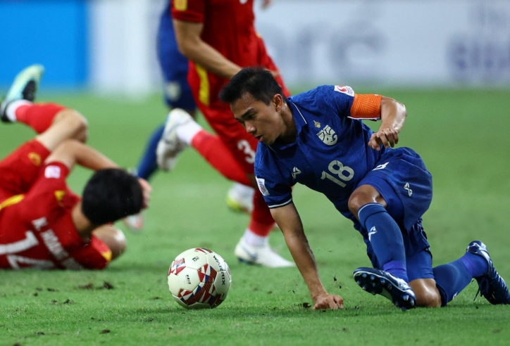 Chanathip phản ứng khi Thái Lan thua Việt Nam chung kết AFF Cup