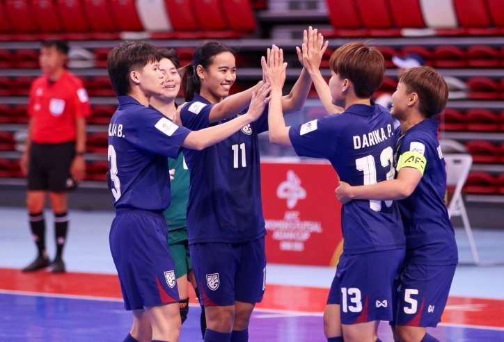 Thái Lan thắng đậm 4-0 trận ra quân giải Châu Á