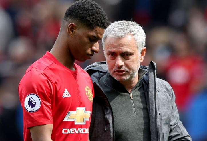Jose Mourinho tính gây sốc với Rashford