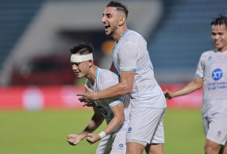 Lâm Ti Phông tỏa sáng, Nam Định thắng chật vật Svay Rieng