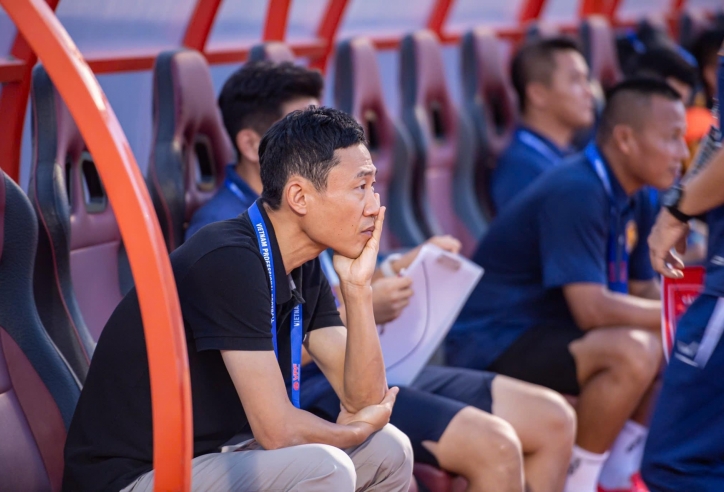 Liên tiếp thua ở Việt Nam, HLV Hàn Quốc chỉ rõ vấn đề của CLB