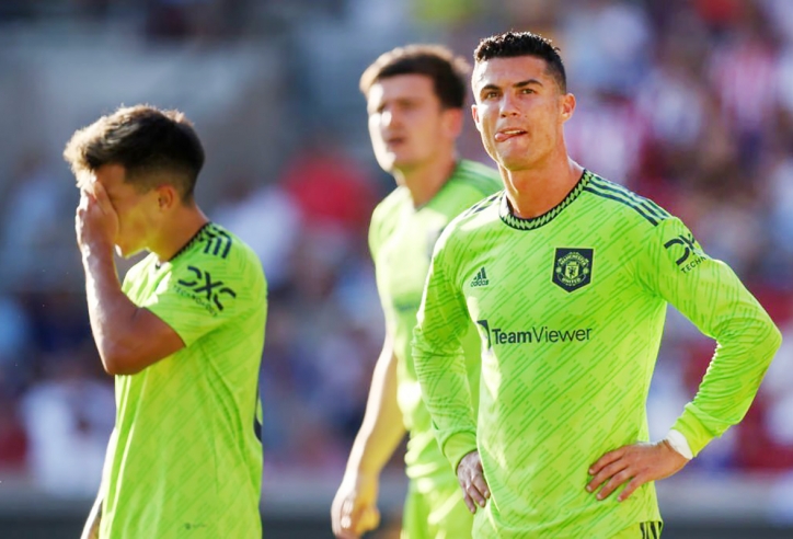 'Cristiano Ronaldo vô cùng hối hận vì đã trở lại MU'