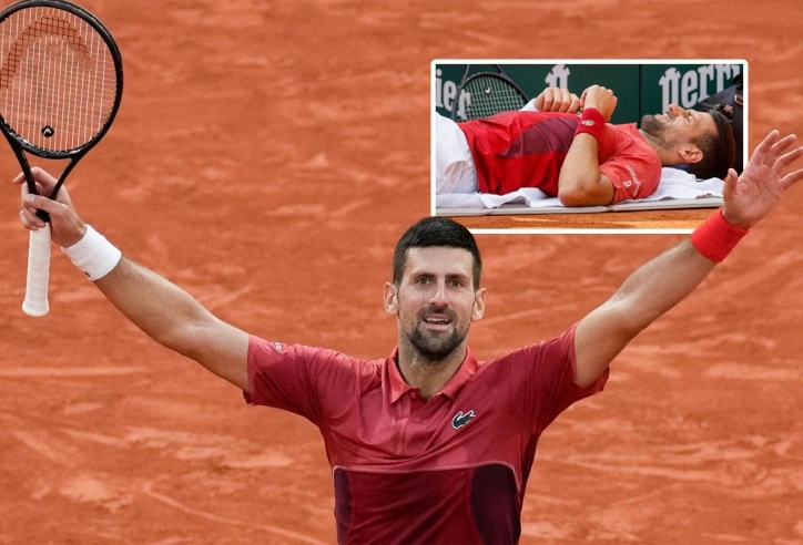 'Chấp một chân', Novak Djokovic vẫn vào tứ kết Roland Garros 2024