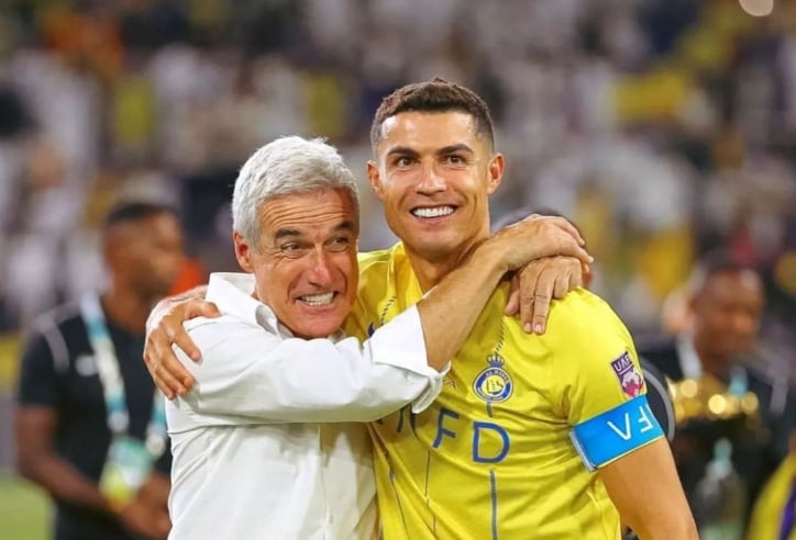 Sự thật Ronaldo muốn sa thải HLV Luis Castro của Al Nassr