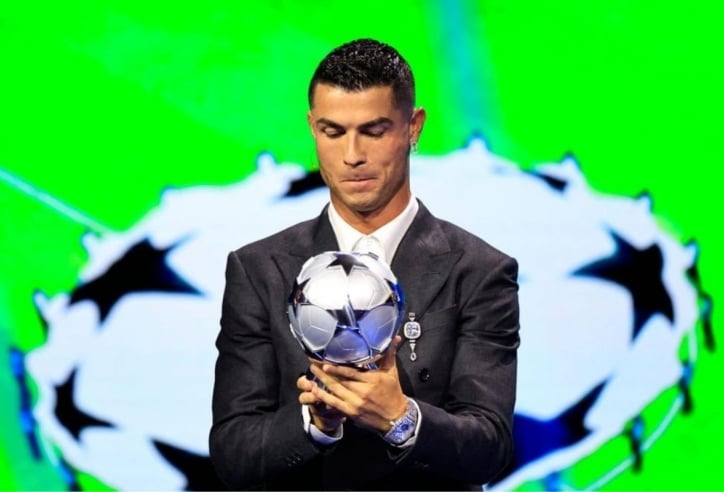 CHÍNH THỨC: Cristiano Ronaldo nhận giải thưởng tại cúp C1