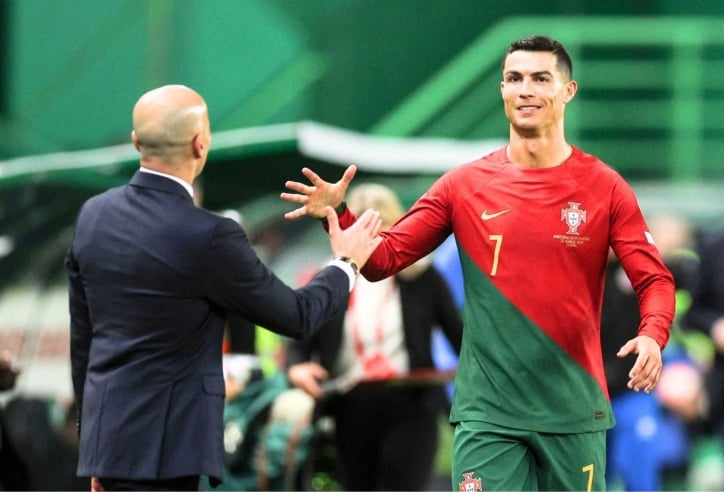 HLV Bồ Đào Nha: 'Cristiano Ronaldo là độc nhất vô nhị'