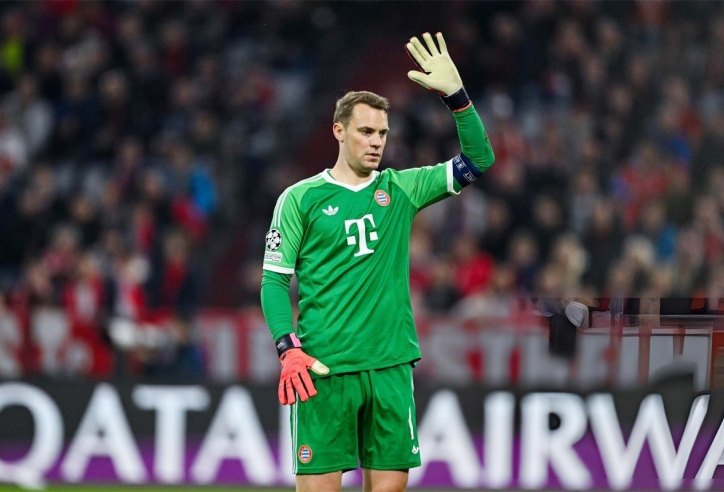 Tại sao Bayern Munich thay thủ môn Neuer đầu hiệp 2?