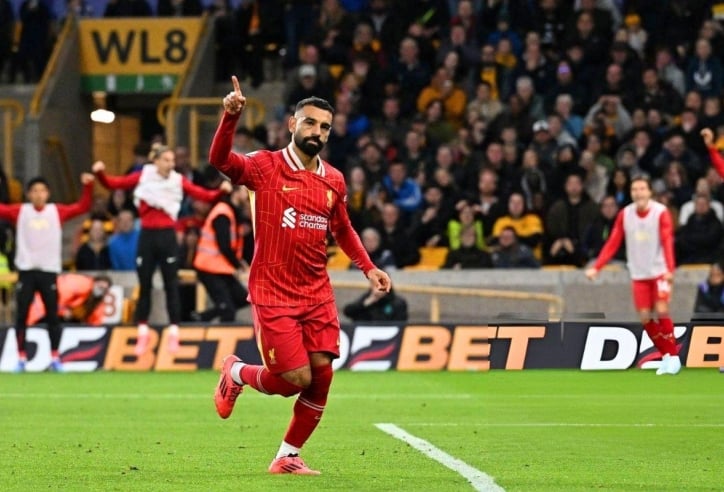 Salah lập công, Liverpool thắng kịch tính Wolves