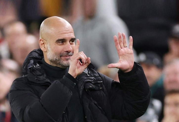 Guardiola đếm cúp để chuyển giao cho Liverpool?