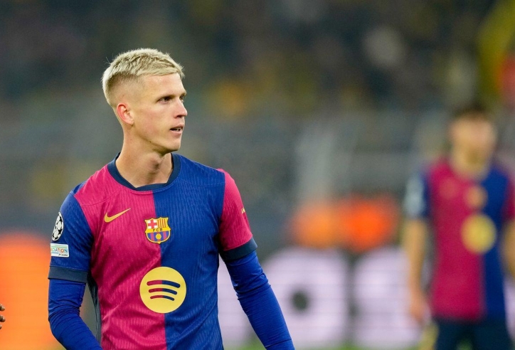 Dani Olmo rời Barca tới Manchester vào tháng Giêng?