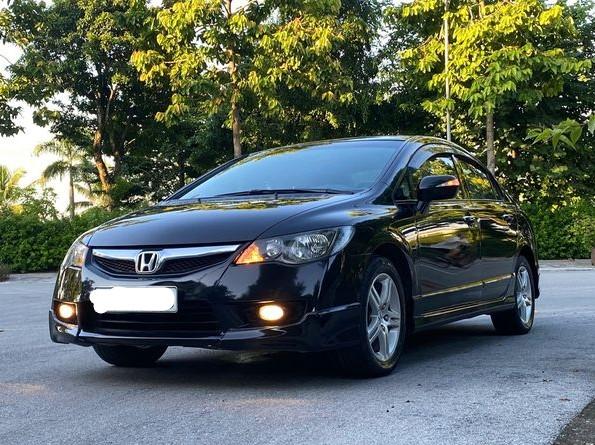 Giật mình Honda Civic 2009 rao bán chỉ hơn 200 triệu đồng sau 15 năm lăn bánh