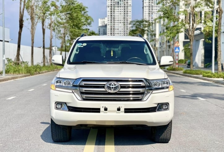 Land Cruiser LC200 2017 khấu hao bao nhiêu sau khi di chuyển gần 100.000 km?